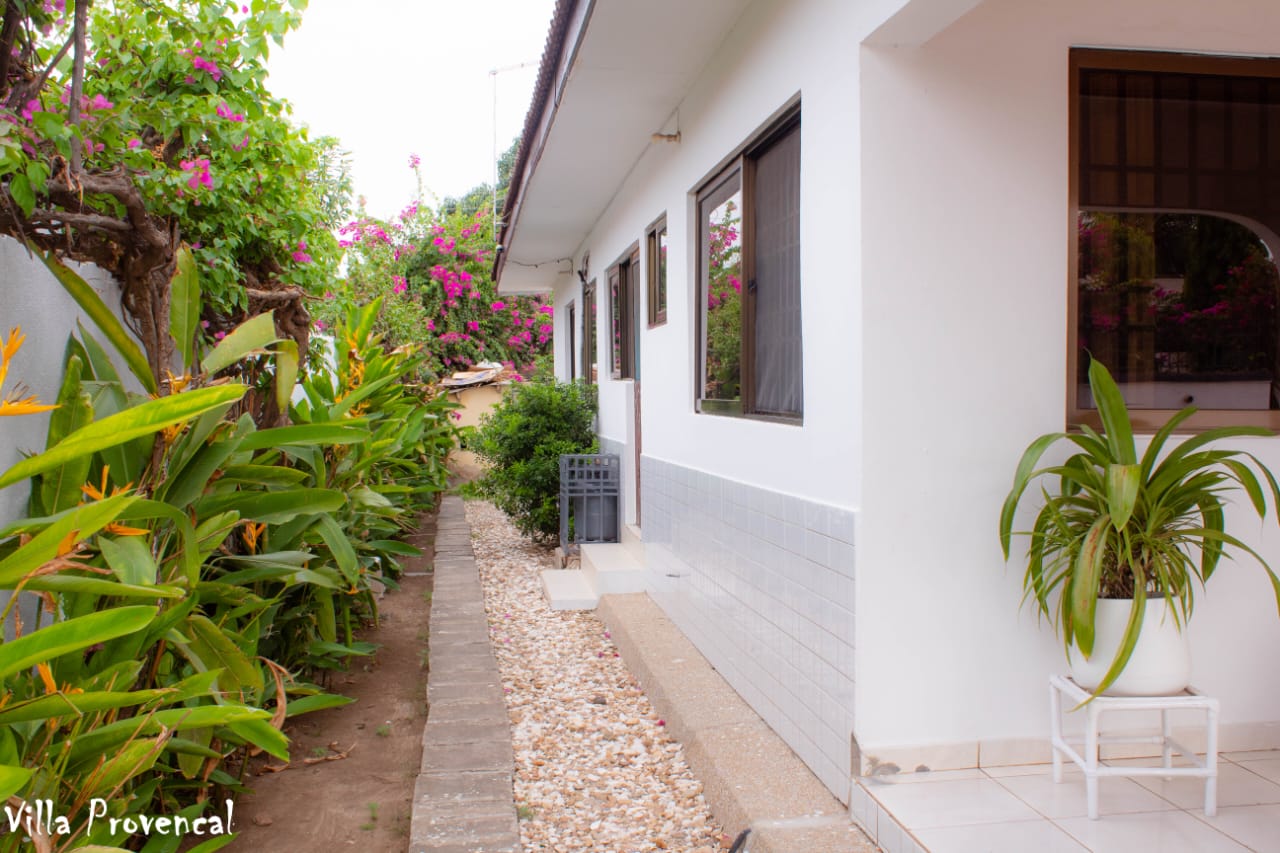 Enjoy some privacy in our studio flat, consisting of an attractive, fully- furnished double bedroom with AC, ceiling fans, hot water and a mini-fridge, a kitchenette, a shower room and a WC.